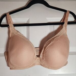 Passionata Lace Trimmed Bra in Beige 32DDDD Slight Tear In Mesh